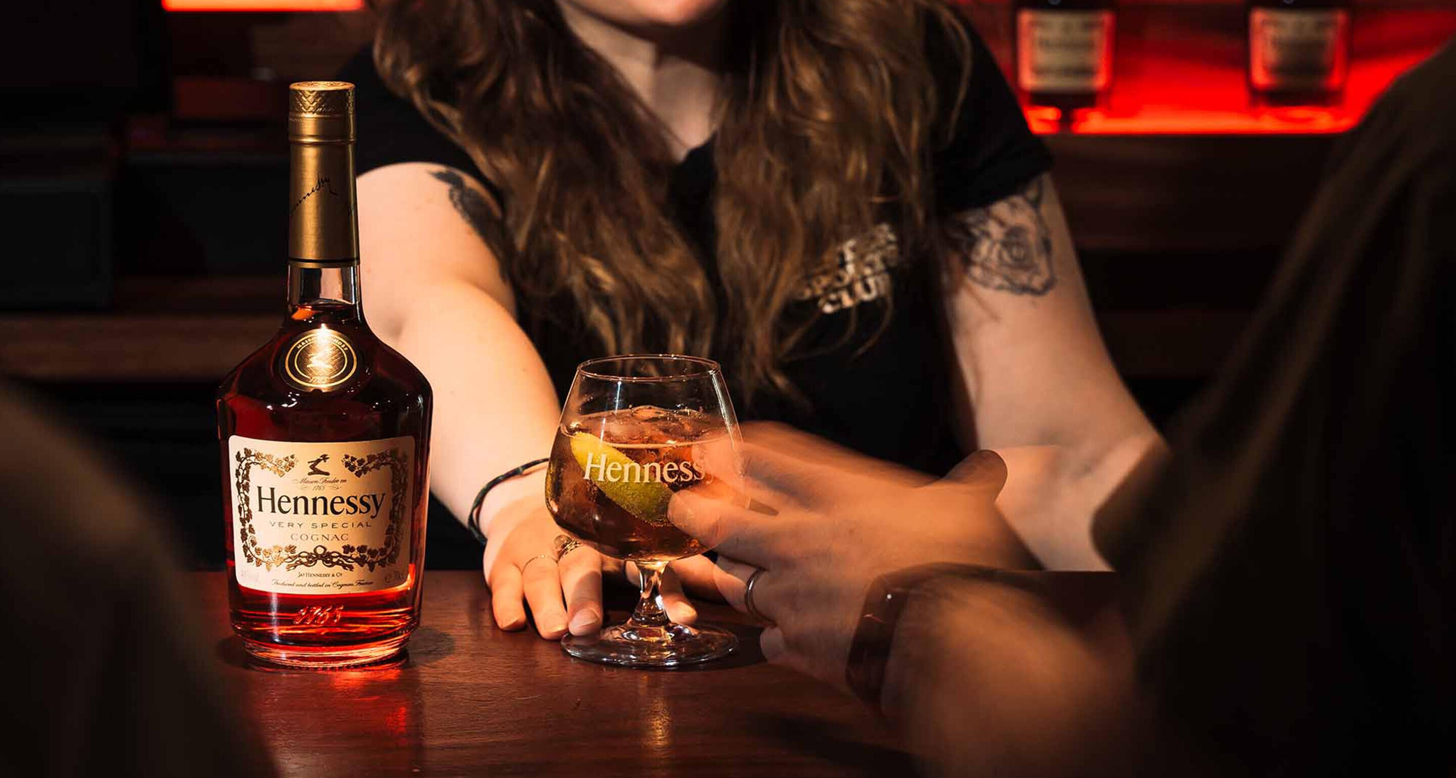 Hannah Ferrin Ulster Sports Club Hennessy V.S 