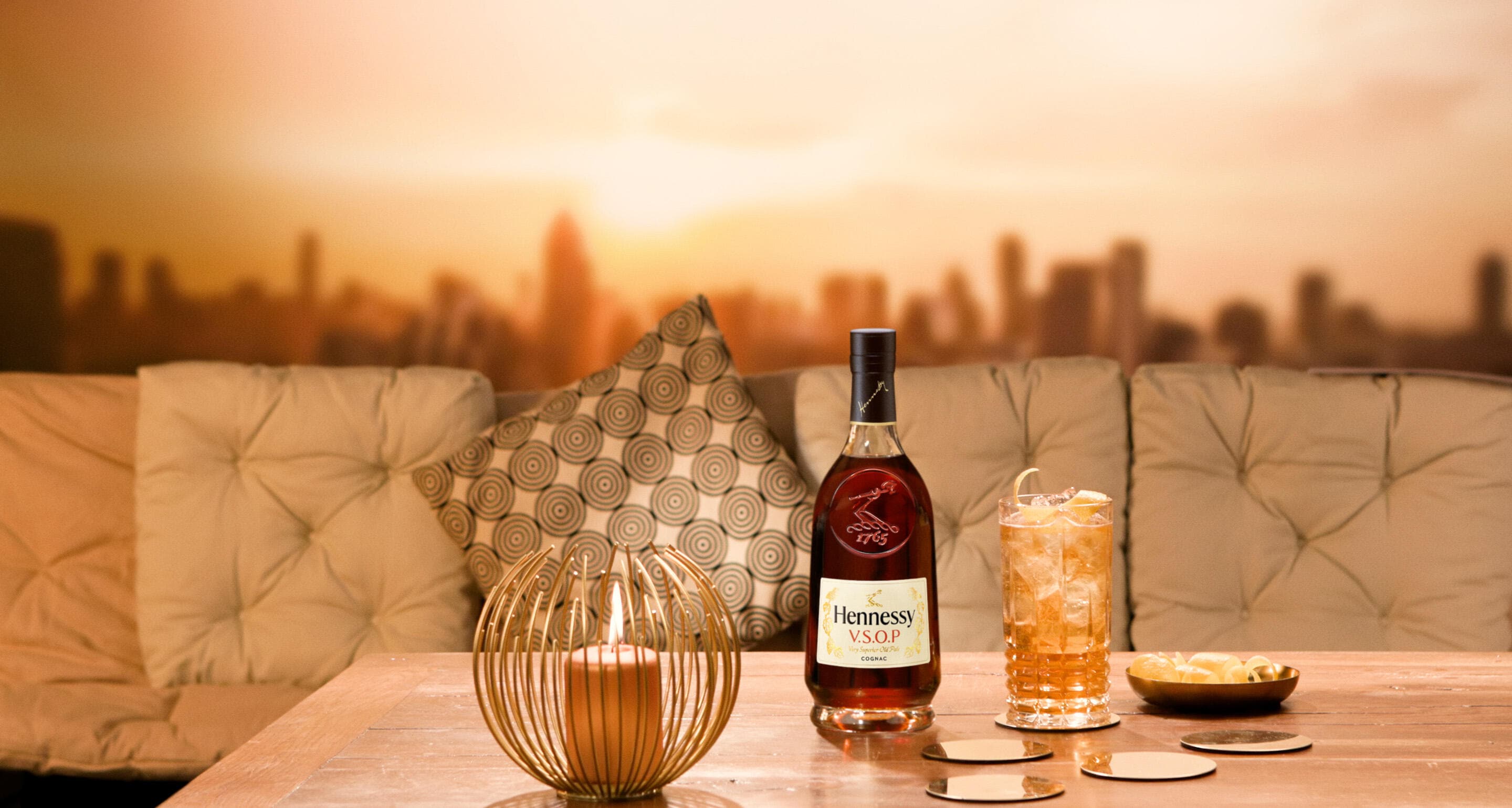 HENNESSY-COCKTAILS-HORSE-NECK