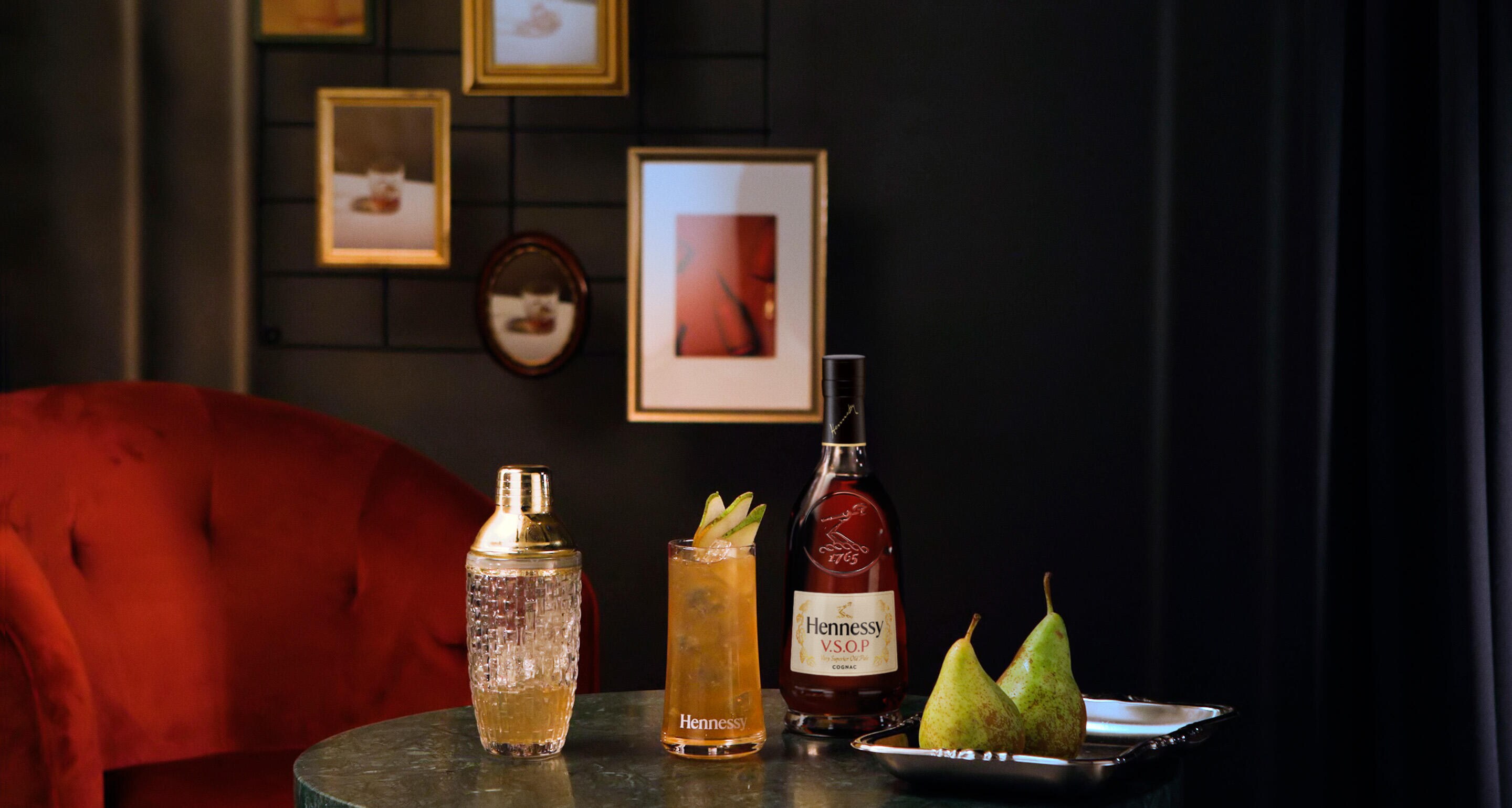 HENNESSY-COCKTAILS-WHITE PEAR COLLINS