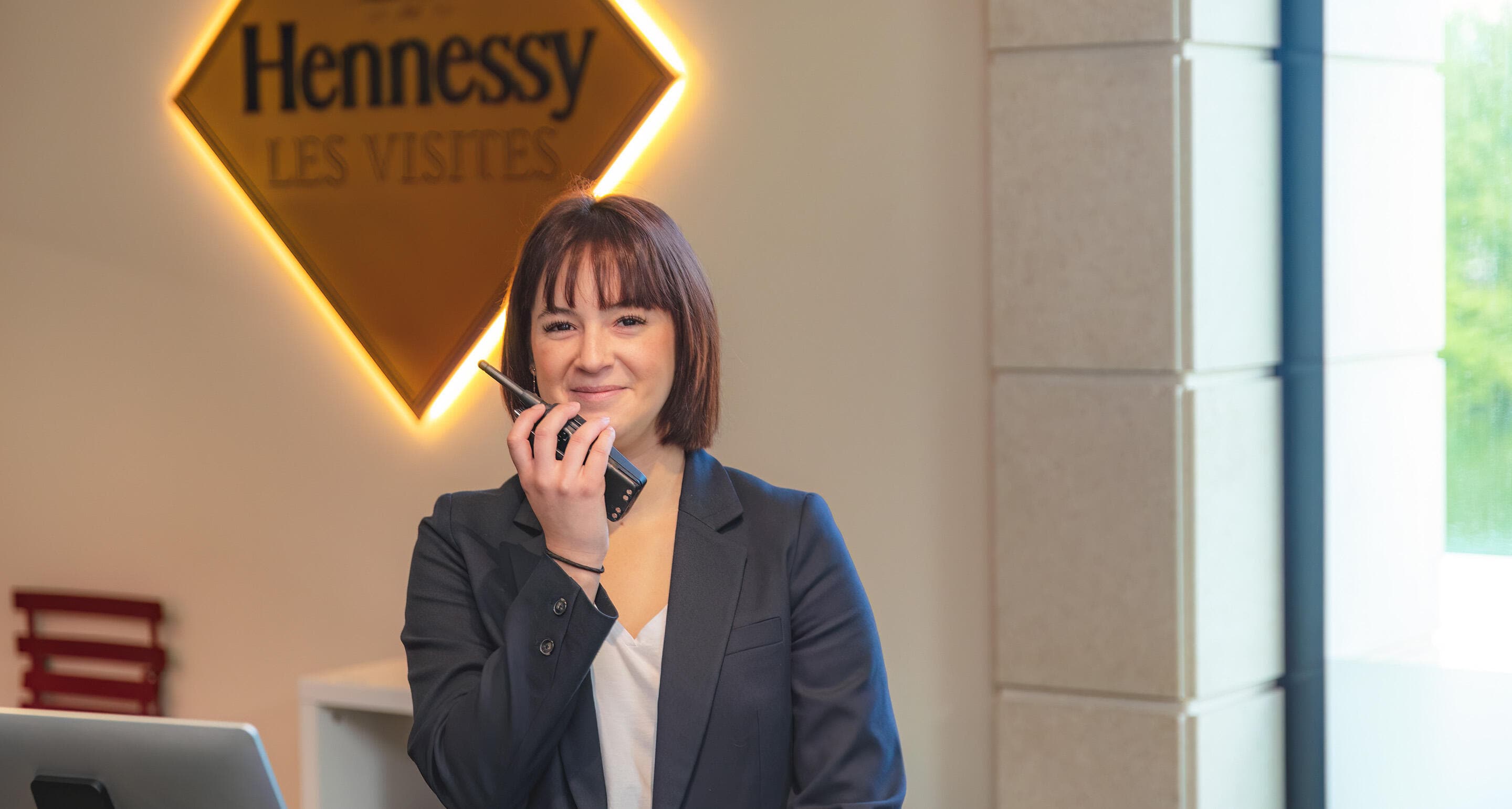 hy.com-les-visites-rendre-visite-contactez-nous