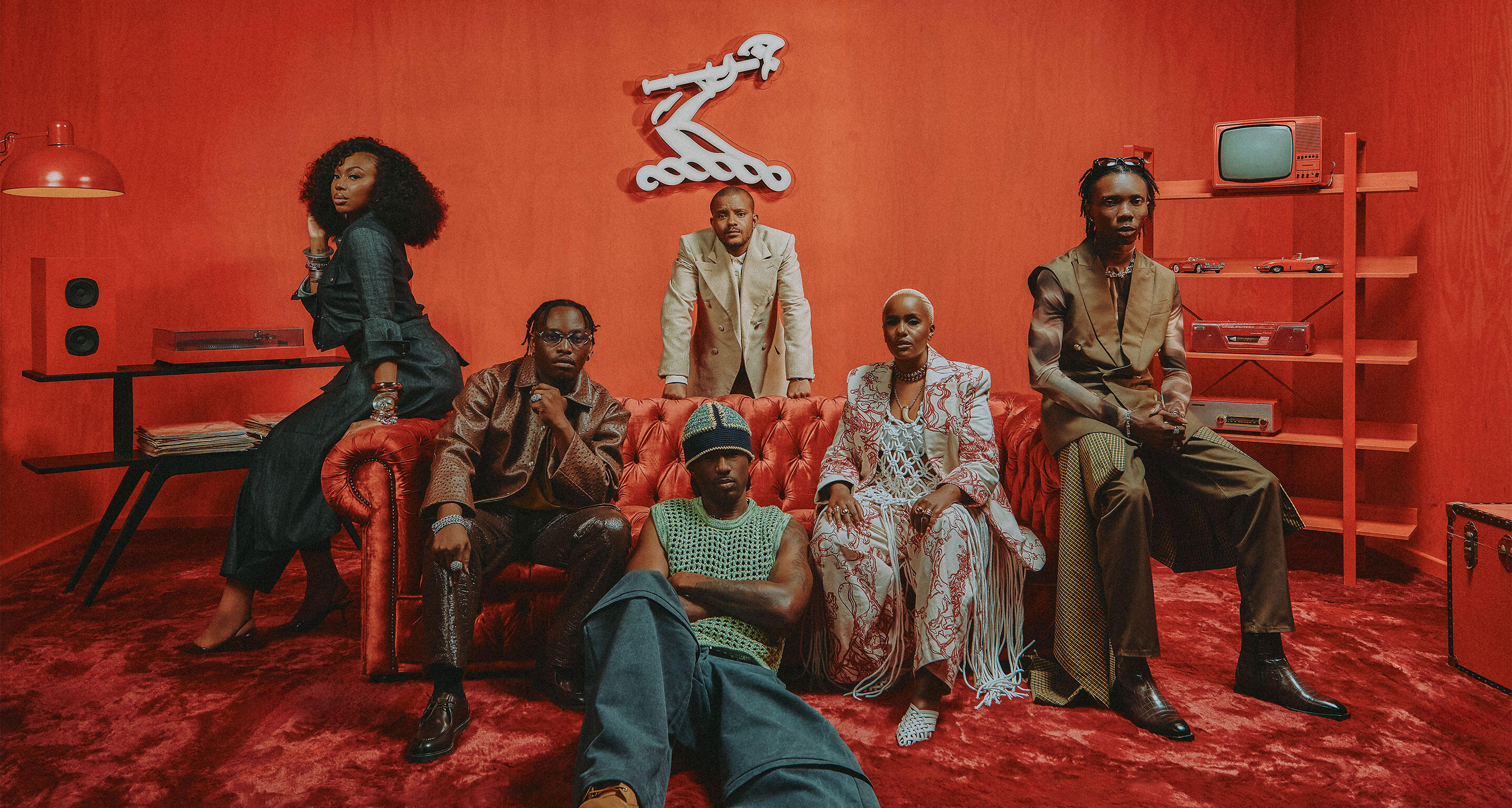 desktop-thumbnail-hennessy_cypher_2025_group_0962-banks-fixed_2880x1540-1