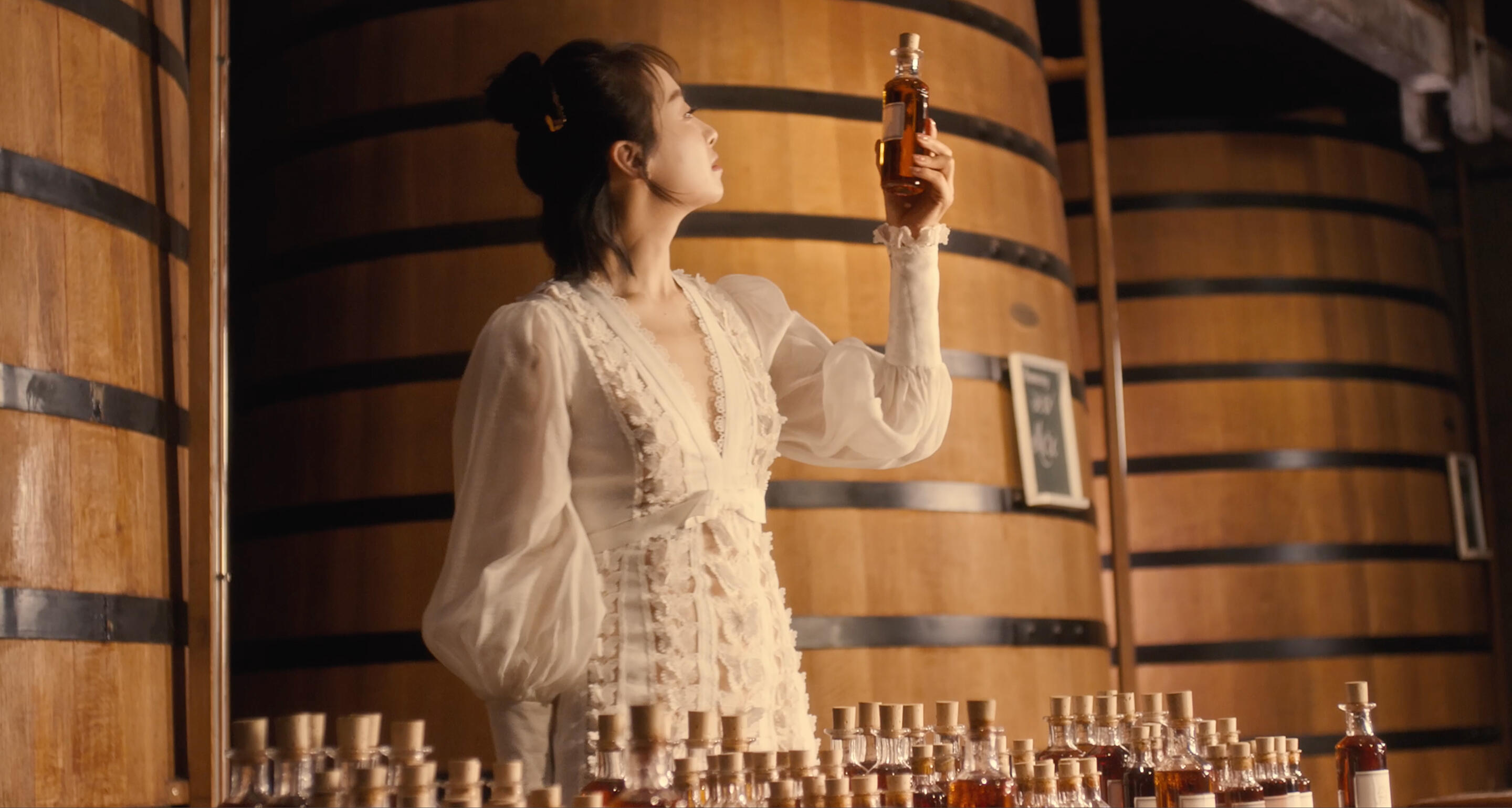 Victoria Song and Yiwei Zhou Visit the Hennessy Estate