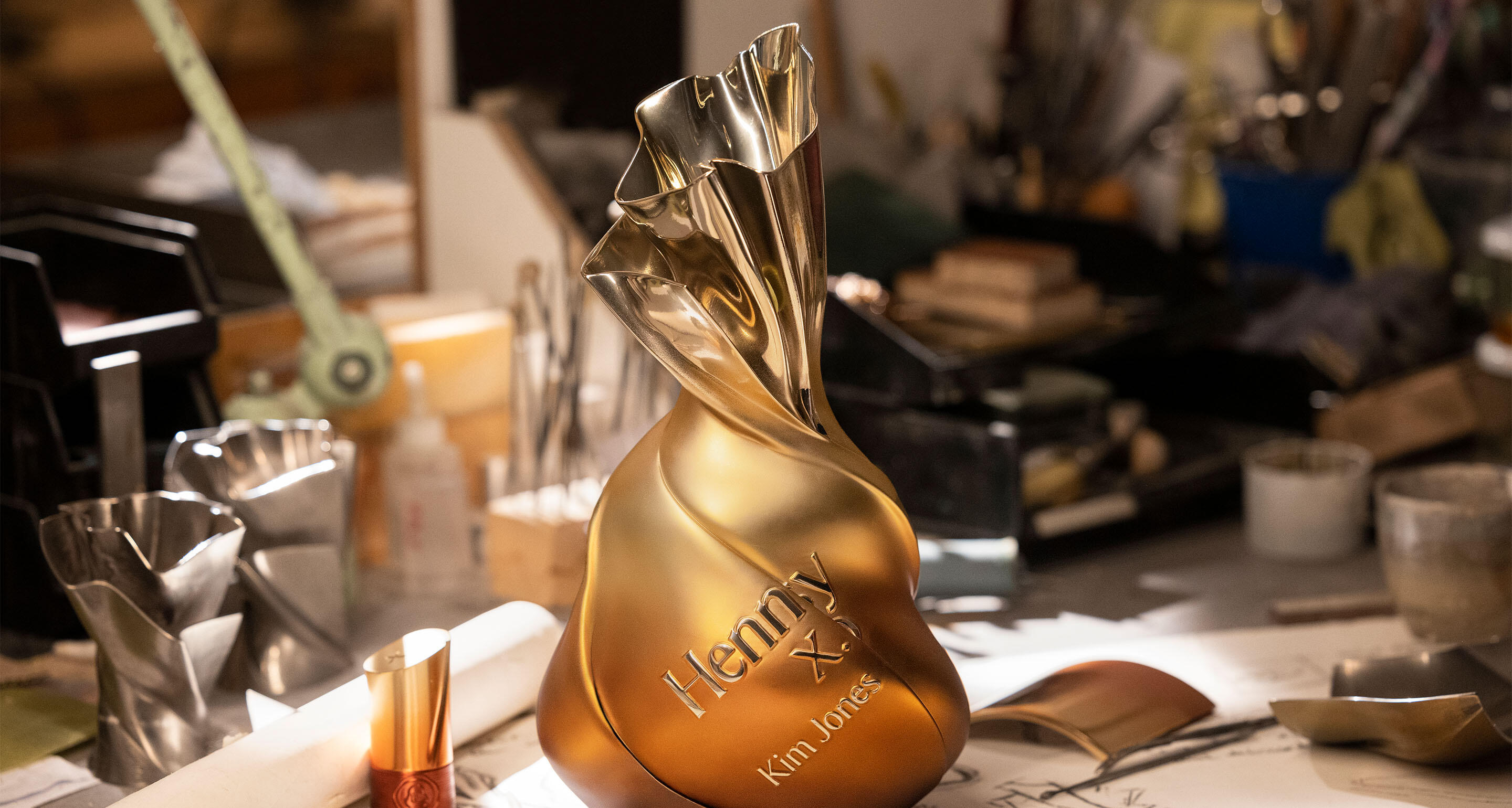 HNY XO KIM JONES MASTERPIECE BEAUTY SHOT