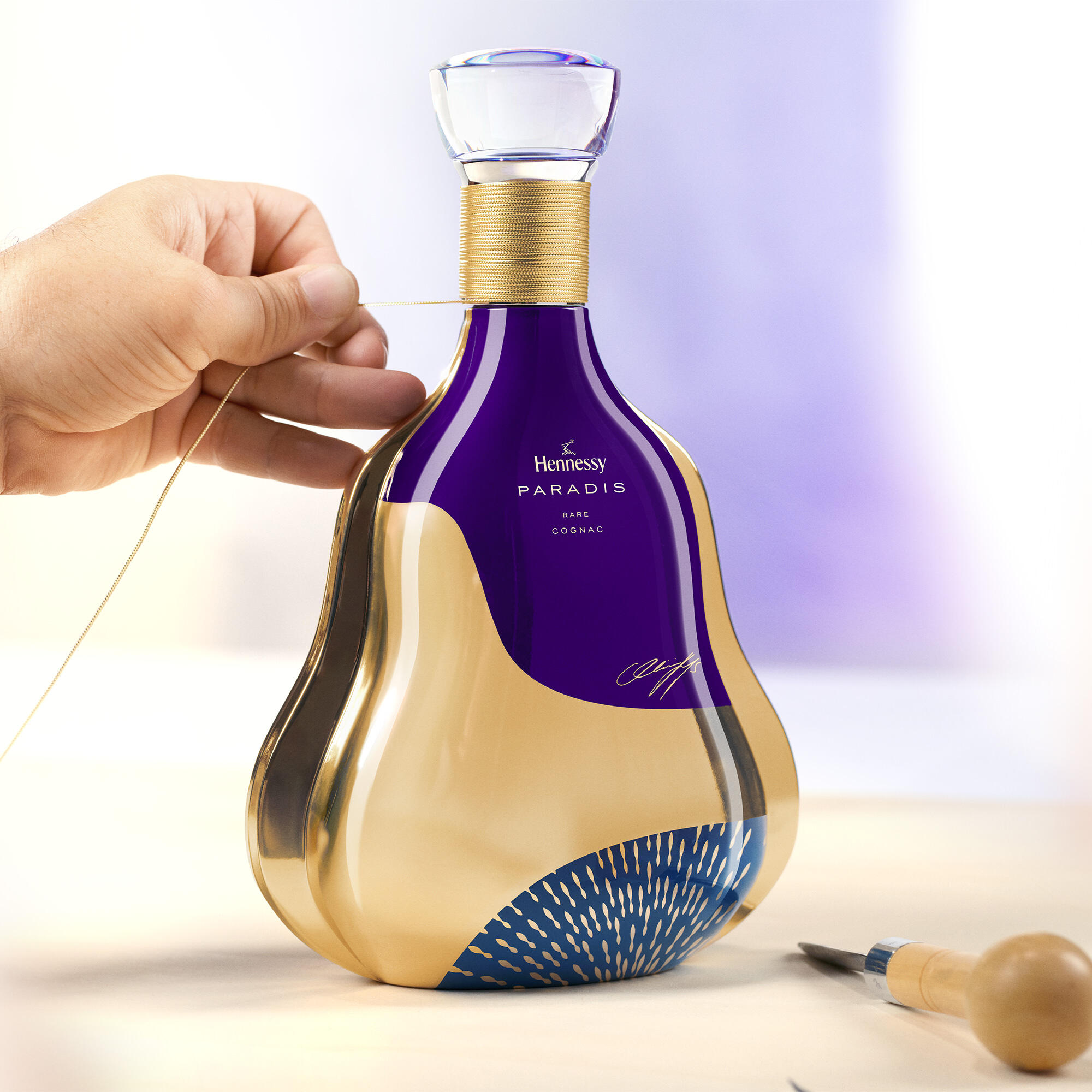  hennessy-paradis-x-alicia-keys-savoir-faire_2000x2000