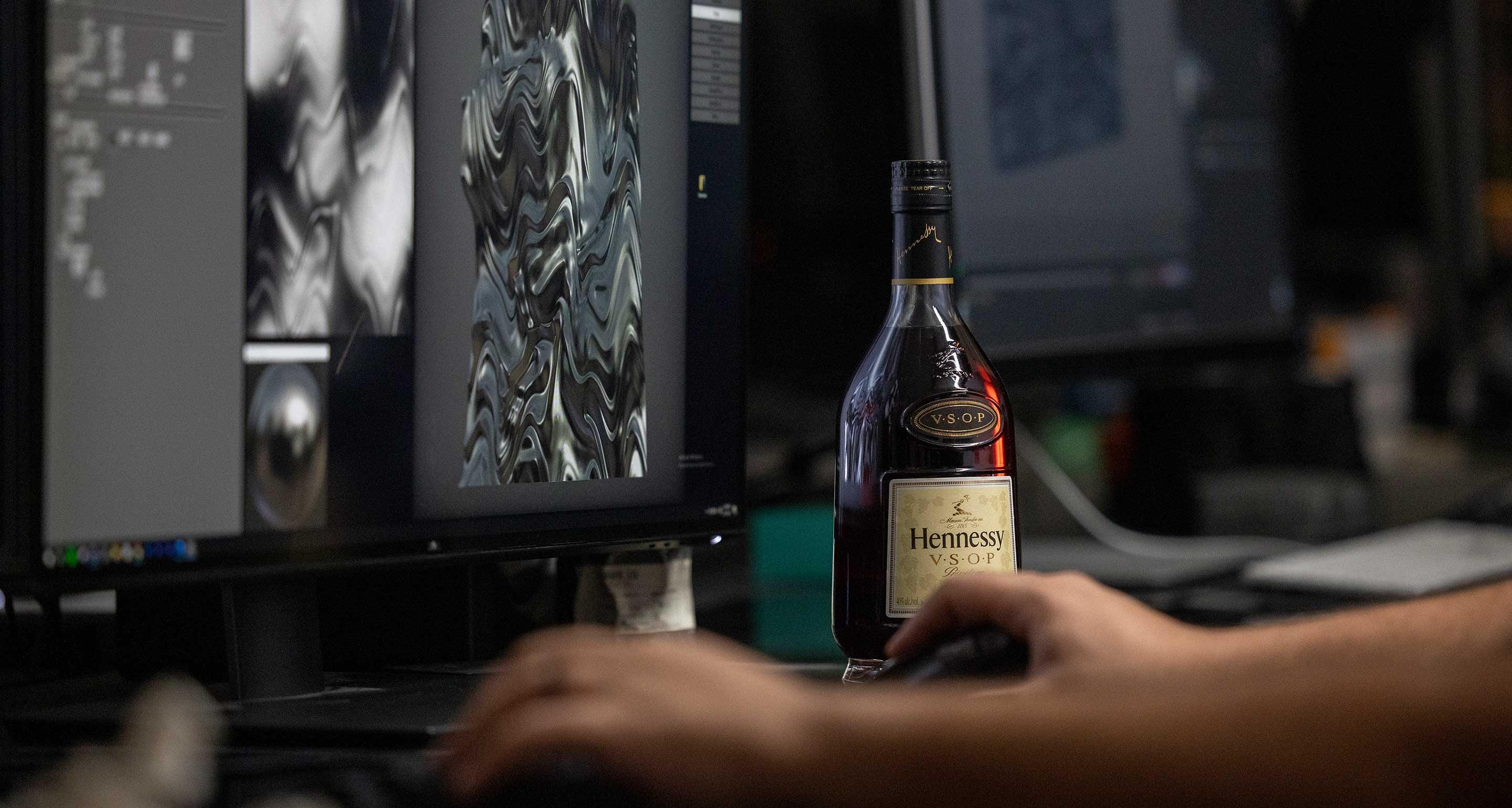HENNESSY V.SO.P x REFIK ANADOL