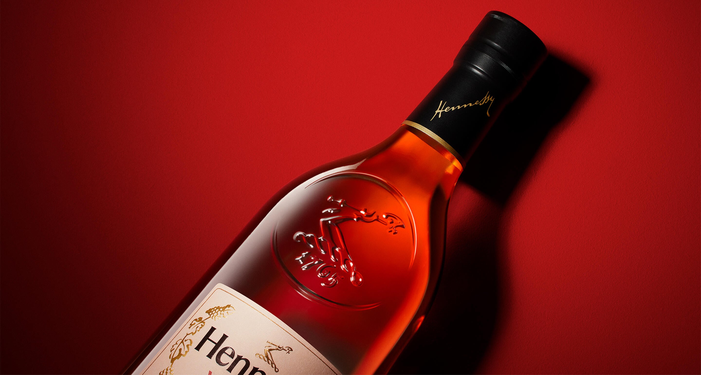 hennessy vsop bottle design cap